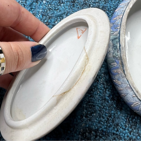 Vintage Heygill & HFP Macau Hand Painted China Ceramic Trinket Box with Lid - Picture 10 of 10